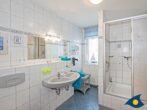 Strandoase Whg. 17 - Badezimmer mit Dusche und WC