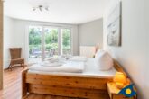 Apartmenthaus Baltic Five - Whg. 3 - Schlafzimmer mit Zugang zur Terrasse