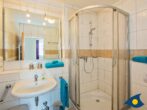 Dünen-Residenz B 10 - Badezimmer mit WC und Dusche