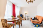 Blaue Welle Whg. 18 - Wohn- / Essbereich mit Zugang zum Balkon