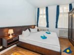 Villa Sonnenschein Whg. 03 /- - Schlafzimmer mit Doppelbett