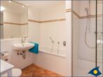 Villa Strandperle, Whg. 33 // - Bad mit Wanne und Dusche