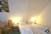 Kirchstraße Whg. 01 /- - Schlafzimmer mit Zugang zum Balkon