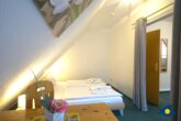 Kirchstraße Whg. 01 /- - Schlafzimmer mit Zugang zum Balkon