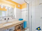 Dünen-Residenz B 18 - Badezimmer mit Dusche und WC