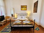 Villa Minheim Whg. 05 - Wohn- / Schlafbereich mit Doppelbett