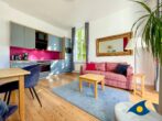 Villa Frisia Whg. 25 - Wohnbereich mit offener moderner Küche