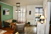 Villa Margot Whg. 08 - Wohnzimmer mit Zugang zum Balkon
