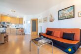 Villa Strandperle, Whg. 07 - Wohnbereich mit ausklappbarem Schrankbett, Balkon, Küche und Sitzecke