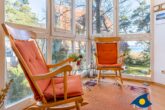 Villa Strandperle, Whg. 07 - Wohnbereich mit ausklappbarem Schrankbett, Balkon, Küche und Sitzecke
