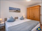 Dünenhaus Christa Whg. 12 - Schlafzimmer mit Doppelbett