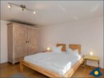 Villa Exss Whg. 01 /- - Schlafzimmer mit Doppelbett und separater Liege