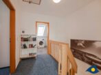4-Sterne-Ferienhaus Anima mit Sauna, Kamin und Badeteich - Flur obere Etage