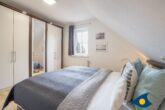 Fräulein Loddin Whg. Hugo (inkl. Strandkorb) - Schlafzimmer mit Doppelbett