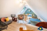 Fräulein Loddin Whg. Hugo (inkl. Strandkorb) - Schlafzimmer mit Doppelbett und Einzelbett
