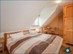 Doppelhaus Trassenheide 01 - Schlafzimmer 1 mit Doppelbett
