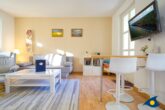 Villa Margot Whg. 05 // - Wohn-/ Essbereich mit offener Küche
