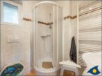 Haus Kiefernduene Balkonstudio links - Bad mit Dusche